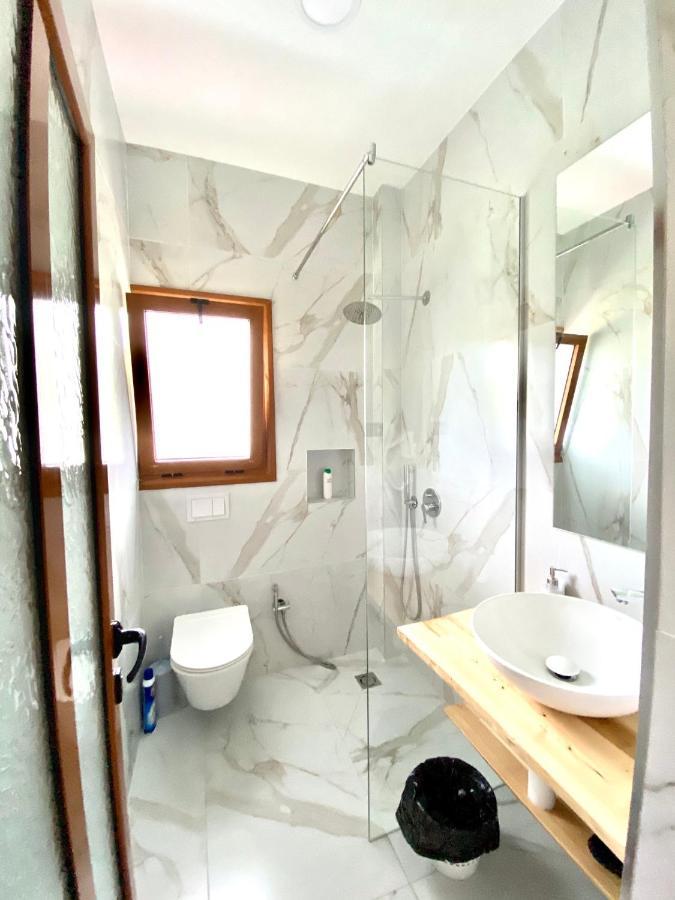 Hotel Denta Radhimë Екстериор снимка