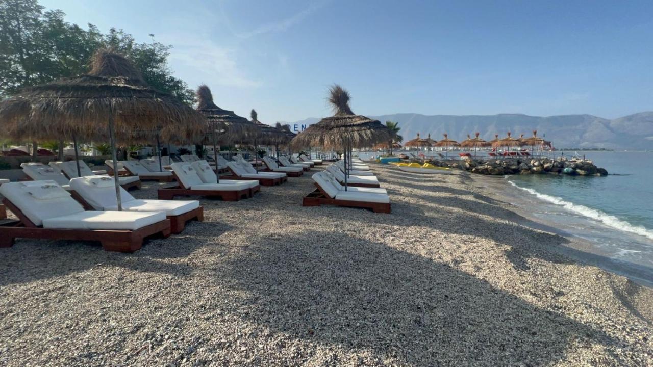 Hotel Denta Radhimë Екстериор снимка
