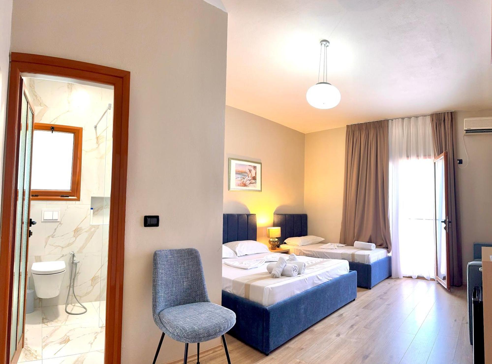 Hotel Denta Radhimë Екстериор снимка