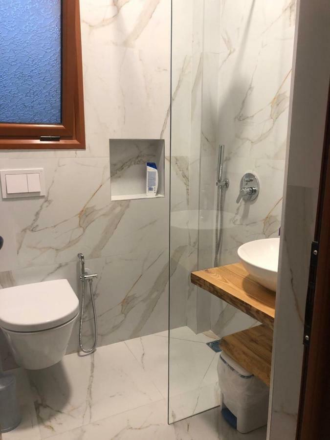 Hotel Denta Radhimë Екстериор снимка